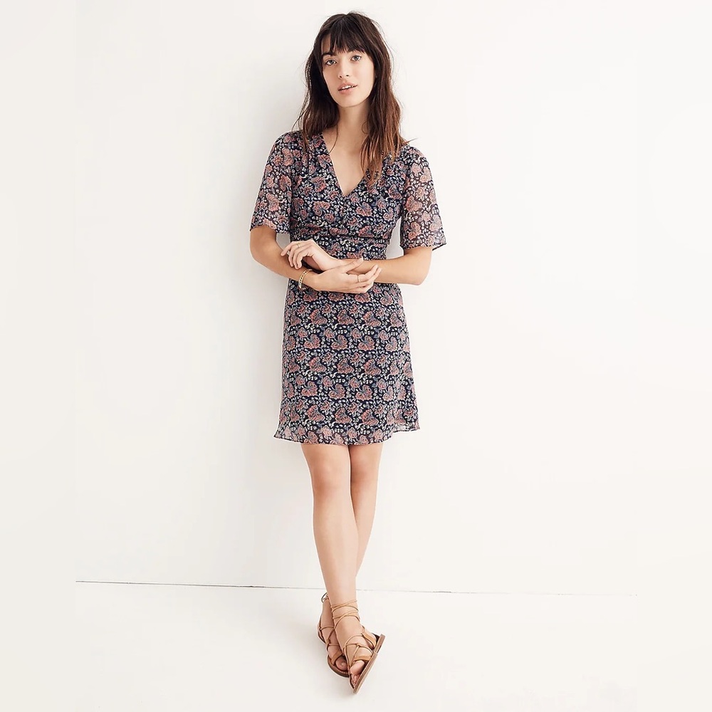 Madewell Orchard Flutter-Sleeve Dress in Fan Floral Mix. Size 2